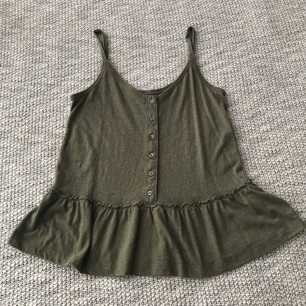 Abercrombie ruffle tank